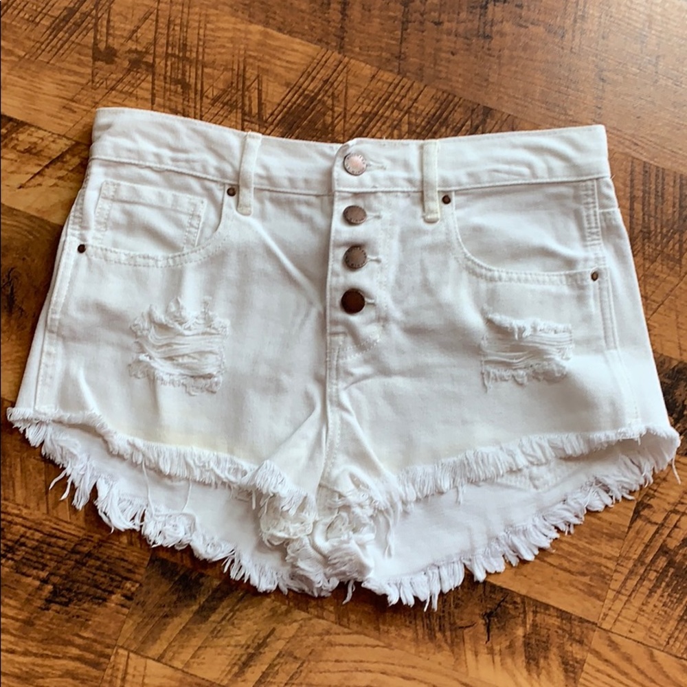 Bullhead Denim Co • White Distressed Denim Short